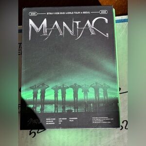Stray Kids Maniac In Seoul (2nd World Tour) - 3 Disc Set W/ 144 Page Photo Book